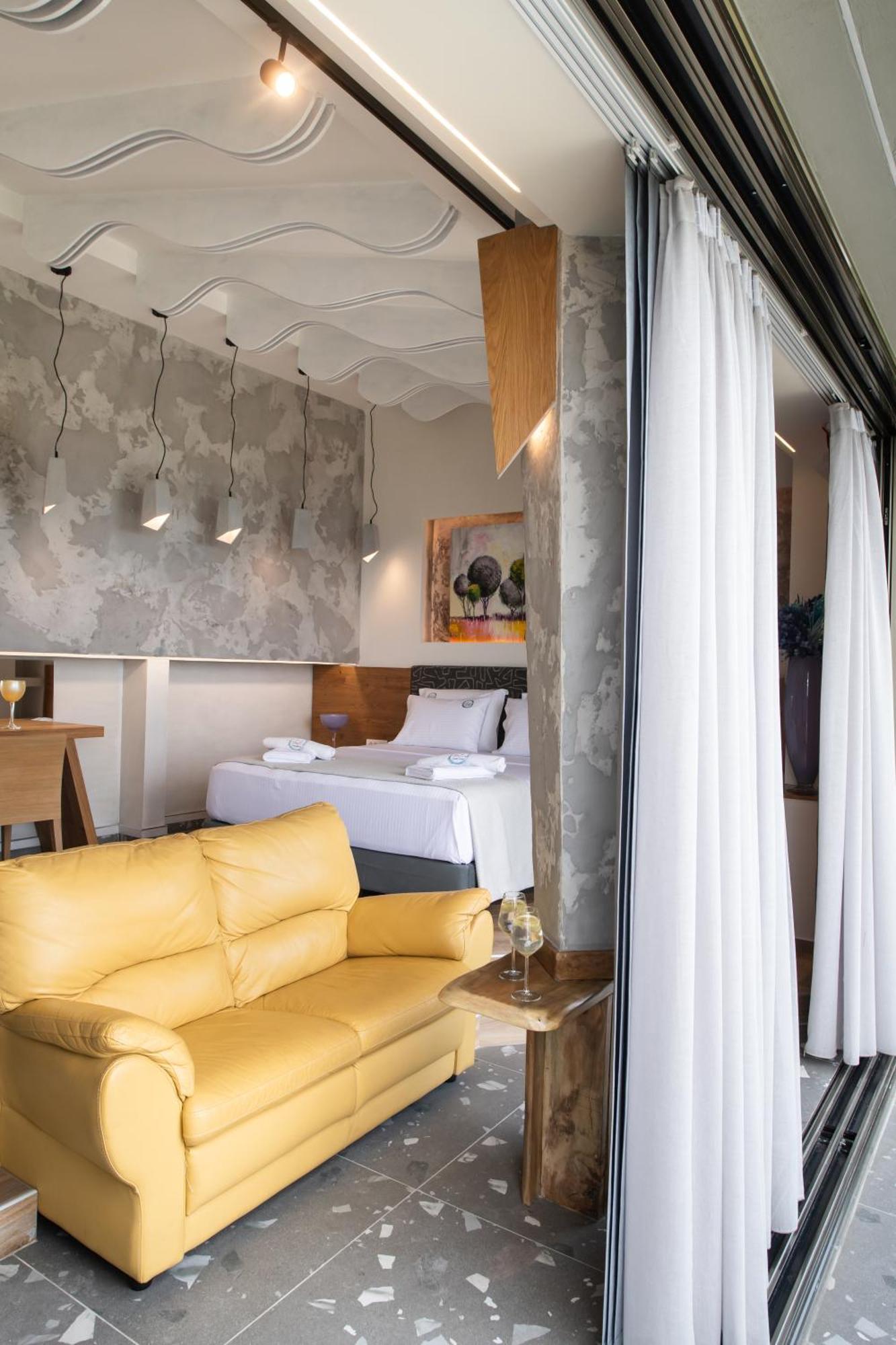 Aelia Suites Agios Petros  Екстер'єр фото